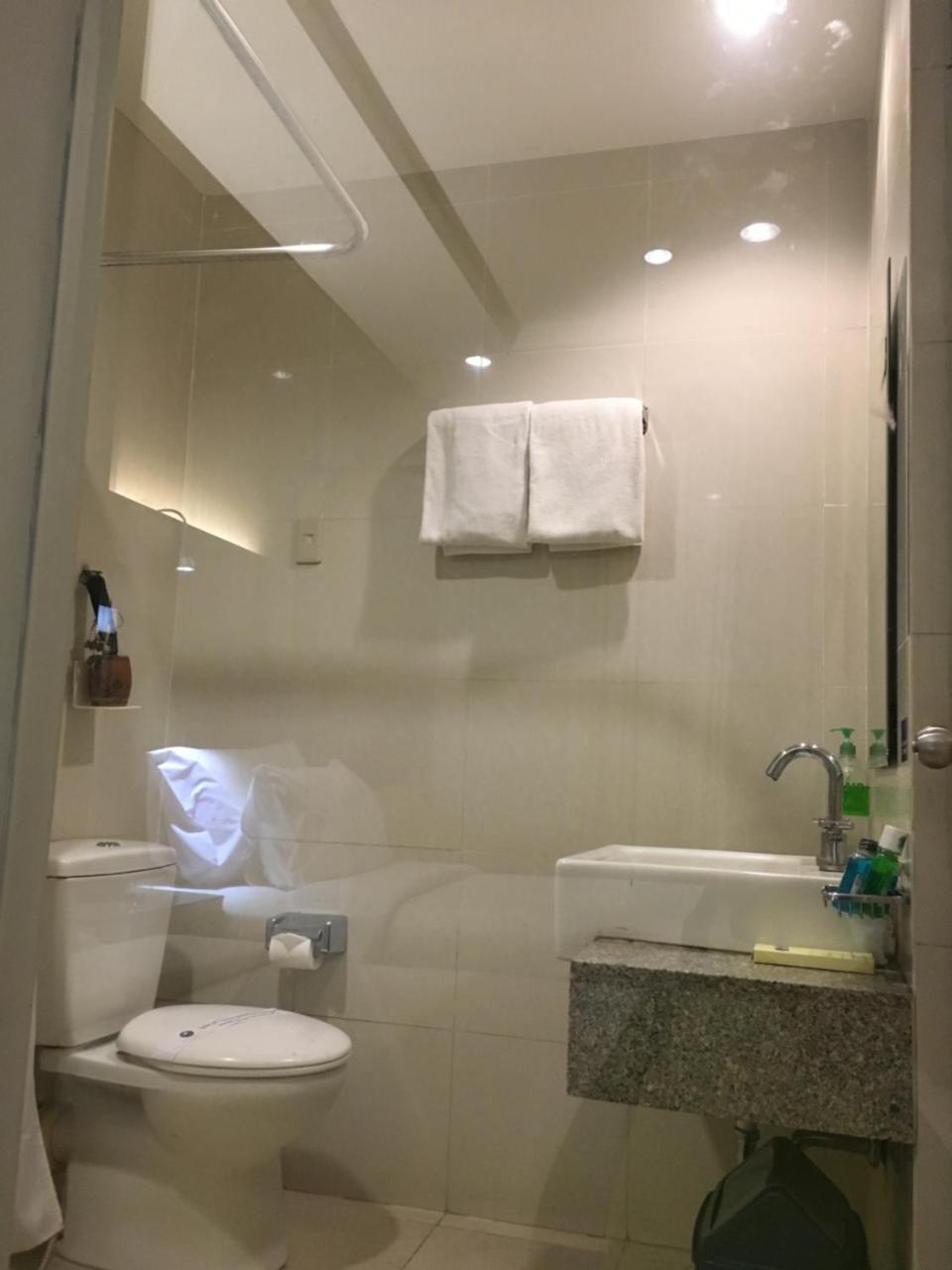 Hotel Wisata Niaga Purwokerto Ngoại thất bức ảnh