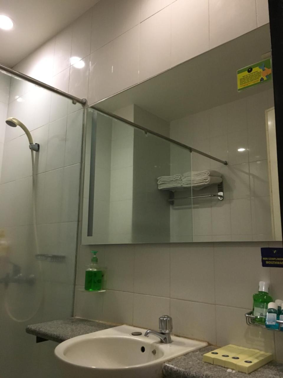 Hotel Wisata Niaga Purwokerto Ngoại thất bức ảnh