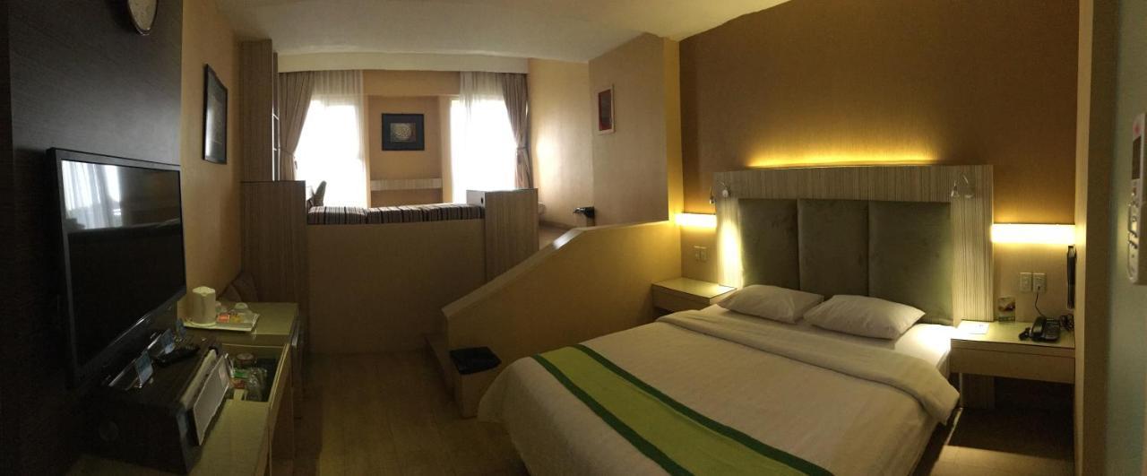 Hotel Wisata Niaga Purwokerto Ngoại thất bức ảnh